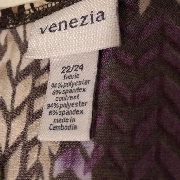 Venezia Arrows Flowing Blouse - Picture 5 of 8